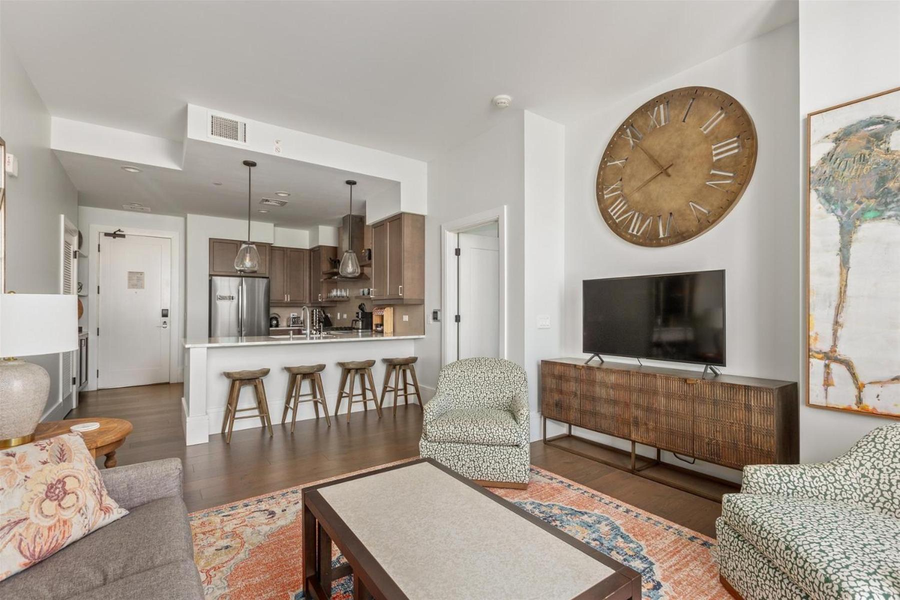 The Views Over Pack Square Park: Luxury Downtown Arras Condo Asheville Exterior photo